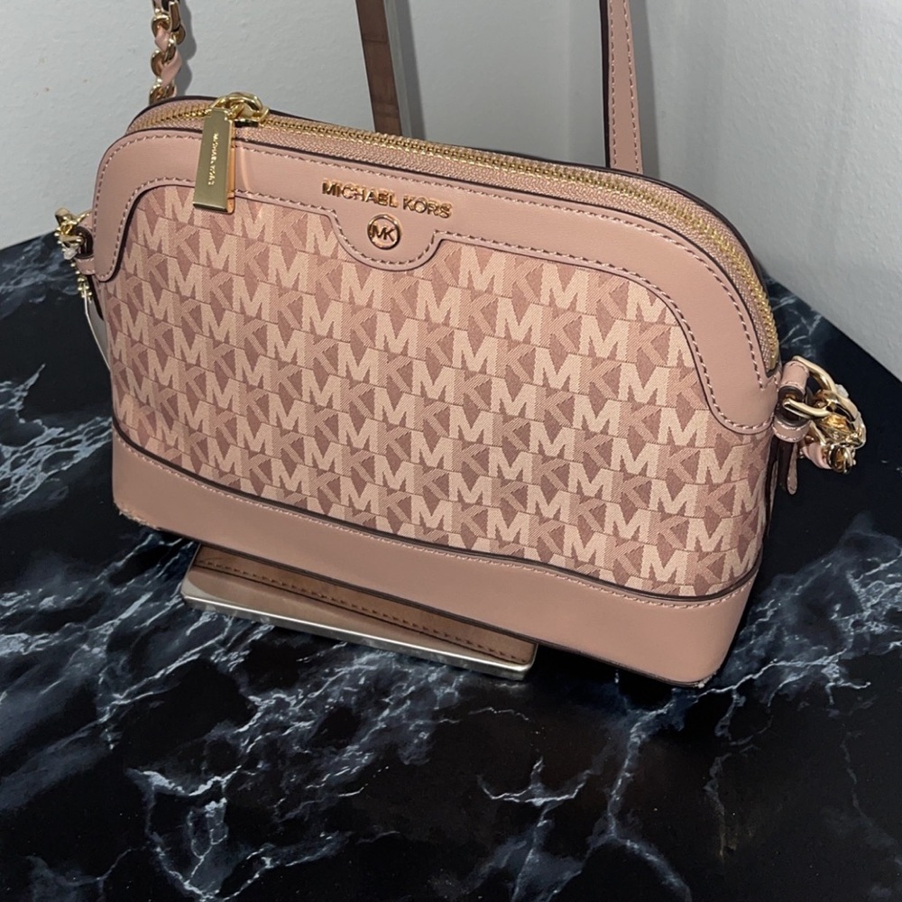 MICHAEL KORS Signature Jet Set Charm Small Dome Pink Crossbody NWT- MINOR DAMAGE - Picture 8 of 11
